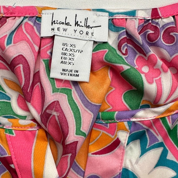 NEW Nicole Miller Vibrant Multicolor Mini Dress. Silky feel. Size XS - Picture 3 of 9